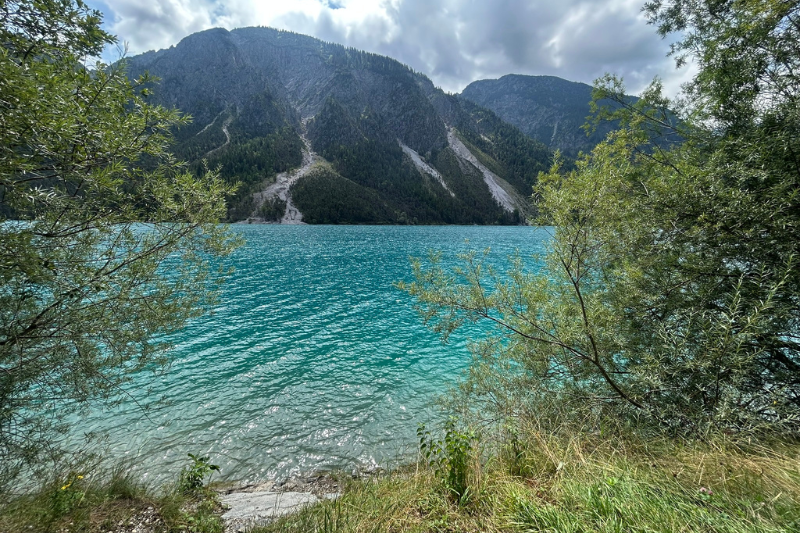 beirada do lago plansee turquesa